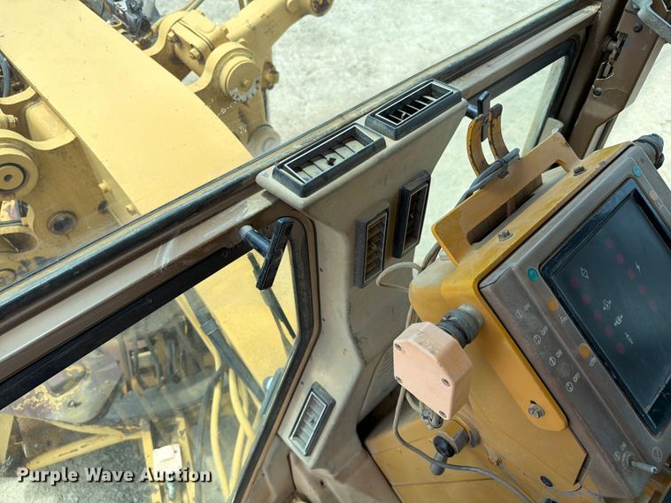 image for item FC3083 1994 Caterpillar 12G motor grader