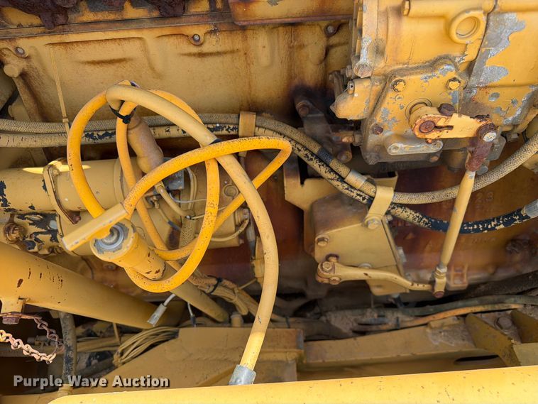 image for item FC3083 1994 Caterpillar 12G motor grader