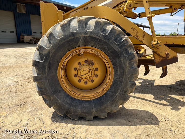 image for item FC3083 1994 Caterpillar 12G motor grader