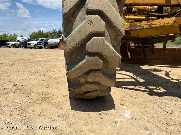 image for item FC3083 1994 Caterpillar 12G motor grader