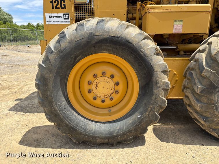image for item FC3083 1994 Caterpillar 12G motor grader