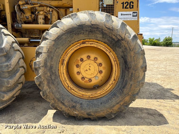 image for item FC3083 1994 Caterpillar 12G motor grader