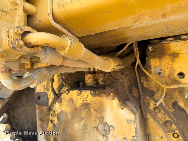 image for item FC3084 1990 Caterpillar D8N dozer