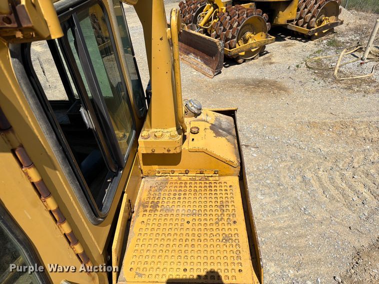 image for item FC3084 1990 Caterpillar D8N dozer