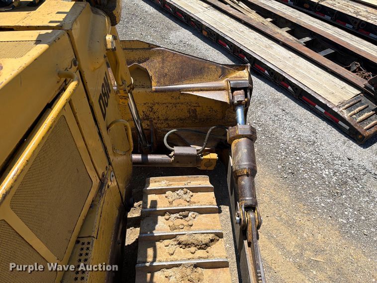 image for item FC3084 1990 Caterpillar D8N dozer