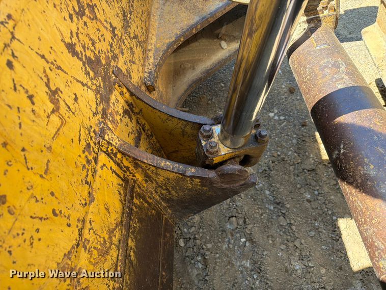 image for item FC3084 1990 Caterpillar D8N dozer