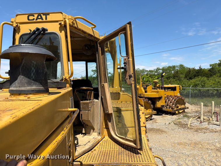 image for item FC3084 1990 Caterpillar D8N dozer