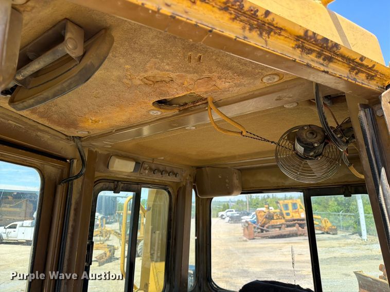 image for item FC3084 1990 Caterpillar D8N dozer