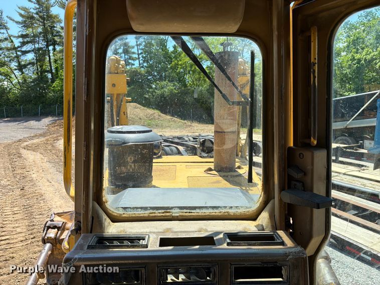 image for item FC3084 1990 Caterpillar D8N dozer