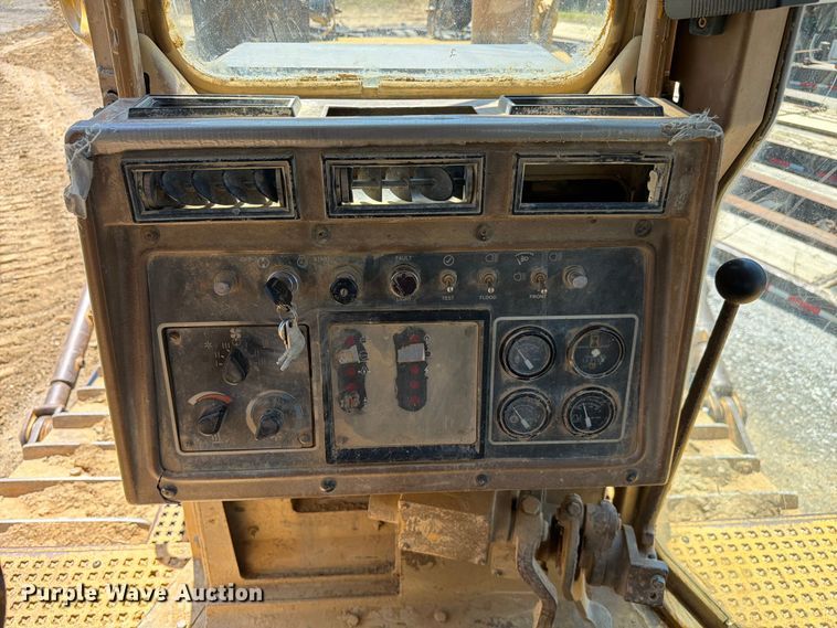 image for item FC3084 1990 Caterpillar D8N dozer