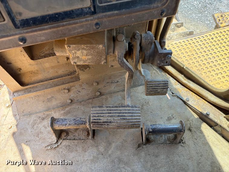 image for item FC3084 1990 Caterpillar D8N dozer