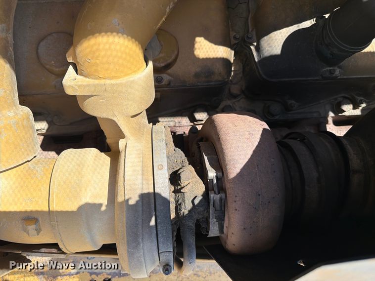 image for item FC3084 1990 Caterpillar D8N dozer