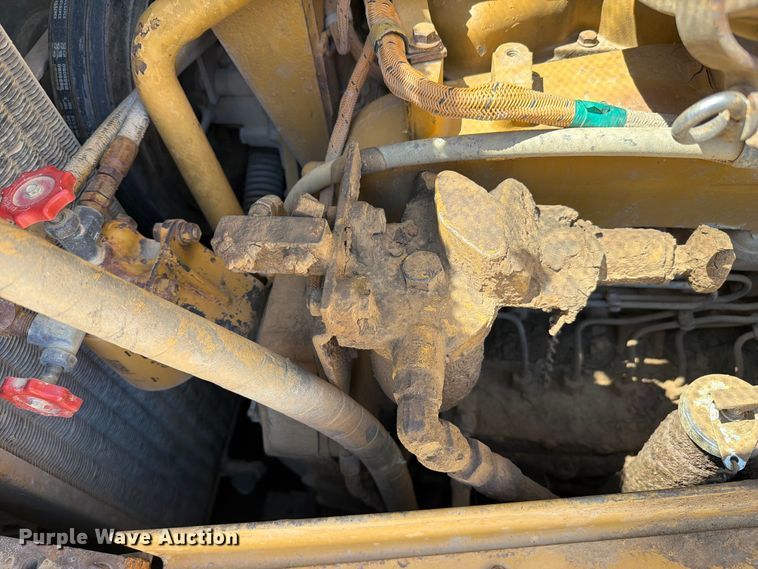 image for item FC3084 1990 Caterpillar D8N dozer