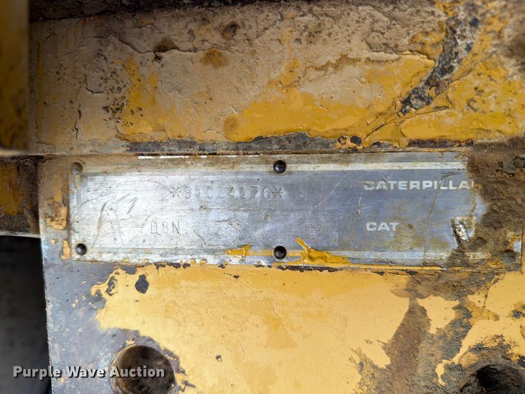 image for item FC3084 1990 Caterpillar D8N dozer