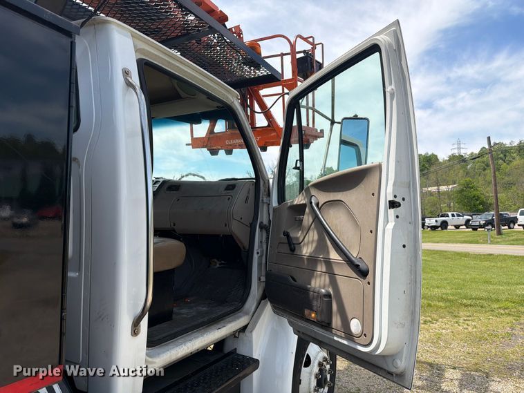 image for item FC3093 2009 Sterling Acterra bucket truck