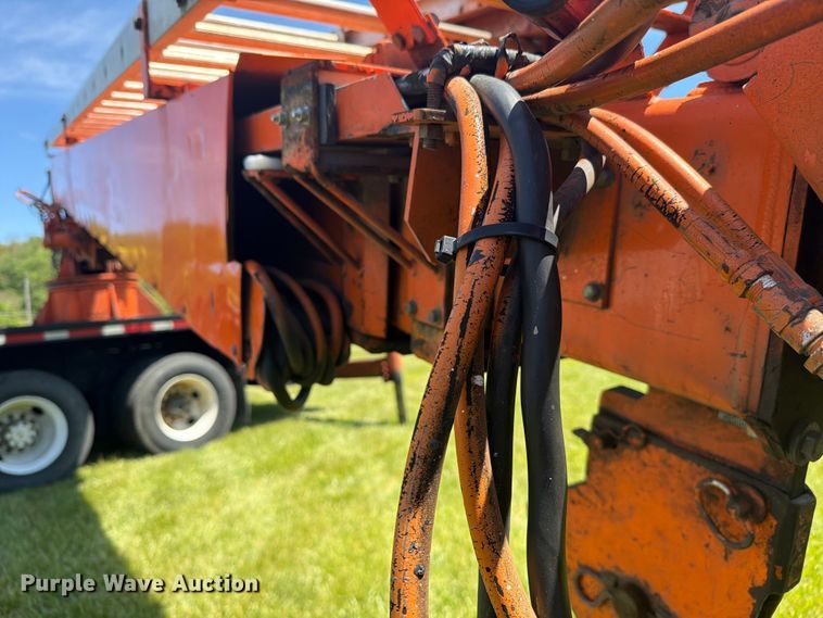 image for item FC3094 2000 Freightliner FL70 bucket truck