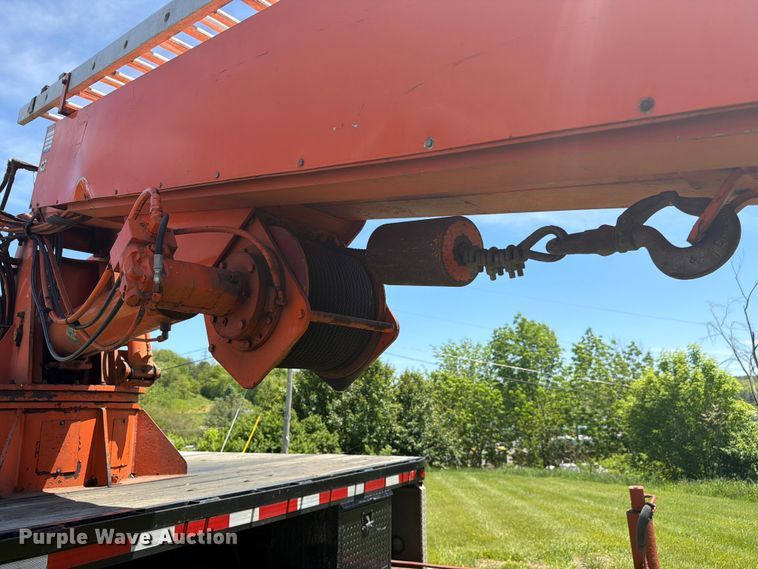 image for item FC3094 2000 Freightliner FL70 bucket truck