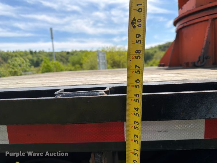image for item FC3094 2000 Freightliner FL70 bucket truck