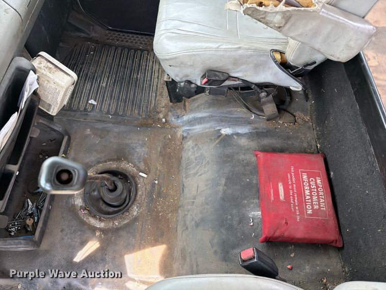 image for item FC3094 2000 Freightliner FL70 bucket truck