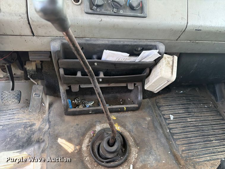 image for item FC3094 2000 Freightliner FL70 bucket truck