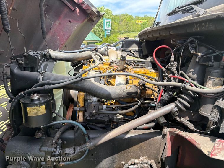 image for item FC3094 2000 Freightliner FL70 bucket truck