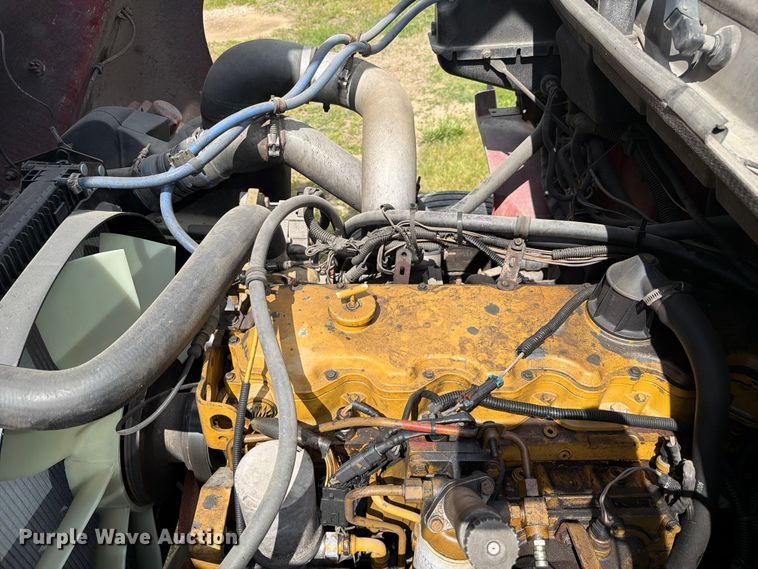 image for item FC3094 2000 Freightliner FL70 bucket truck