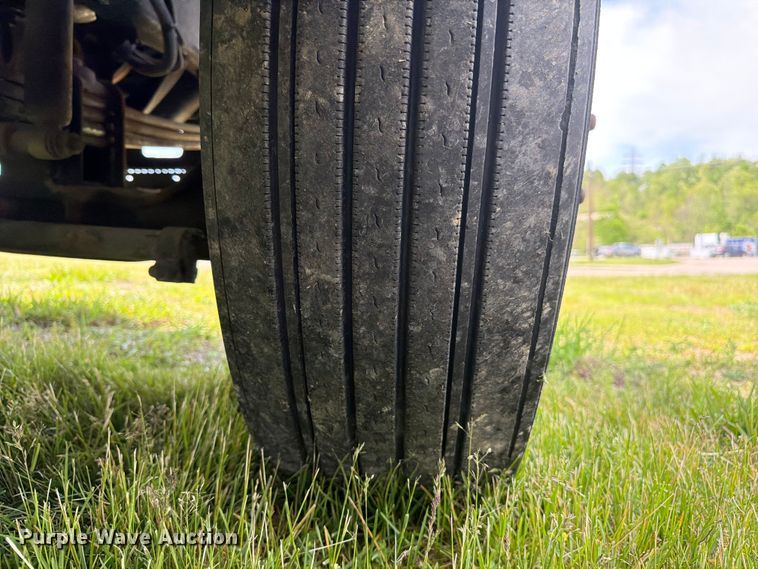 image for item FC3094 2000 Freightliner FL70 bucket truck
