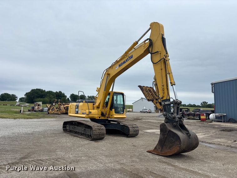 image for item FC4699 2005 Komatsu PC220LC-7L  excavator