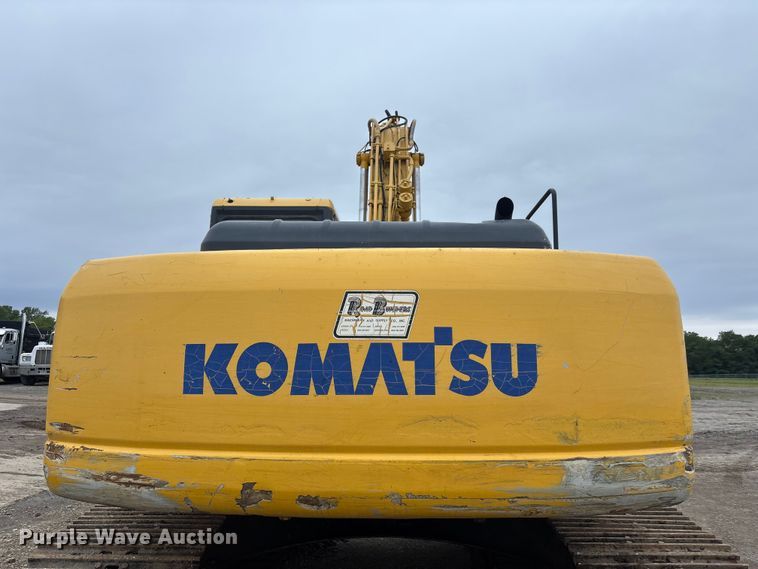 image for item FC4699 2005 Komatsu PC220LC-7L  excavator