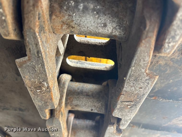 image for item FC4699 2005 Komatsu PC220LC-7L  excavator