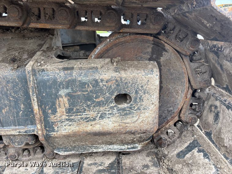 image for item FC4699 2005 Komatsu PC220LC-7L  excavator