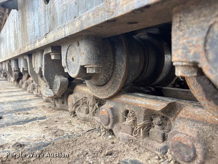 image for item FC4699 2005 Komatsu PC220LC-7L  excavator