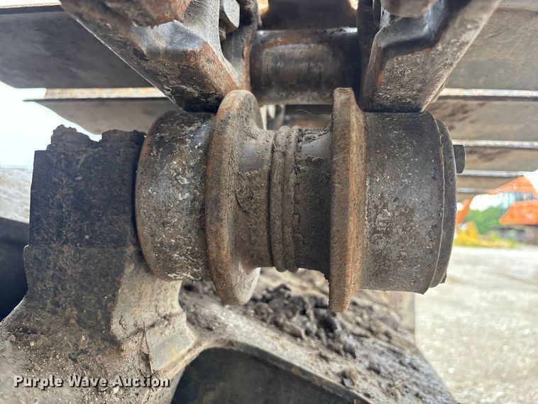 image for item FC4699 2005 Komatsu PC220LC-7L  excavator