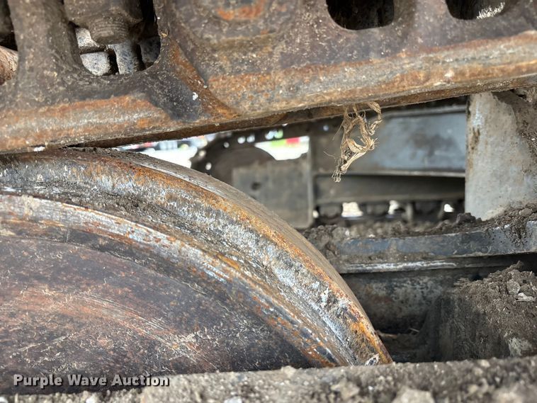 image for item FC4699 2005 Komatsu PC220LC-7L  excavator