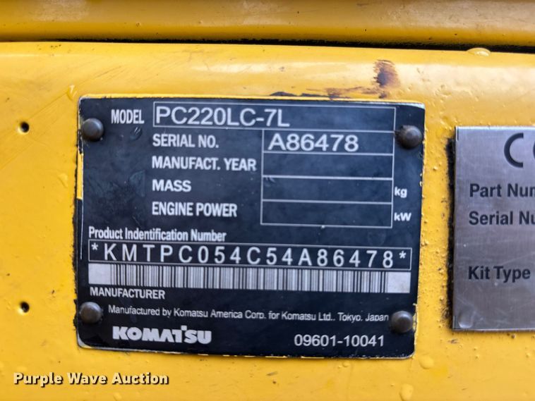 image for item FC4699 2005 Komatsu PC220LC-7L  excavator