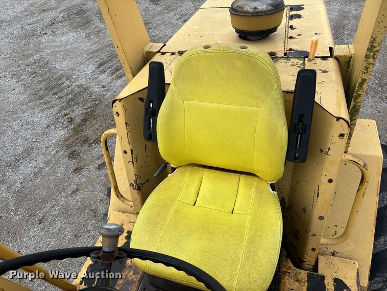 image for item FC4700 Hyster C832B single drum vibratory padfoot roller