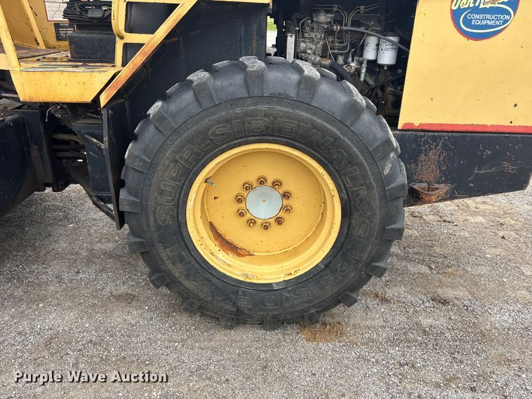 image for item FC4700 Hyster C832B single drum vibratory padfoot roller