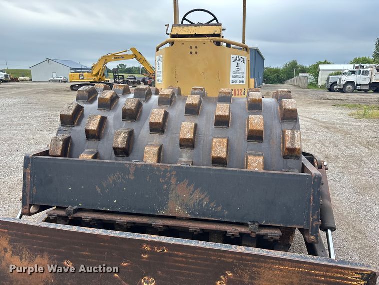 image for item FC4700 Hyster C832B single drum vibratory padfoot roller