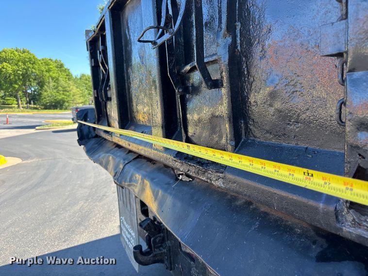 image for item FC4704 2000 Ford F750 dump truck