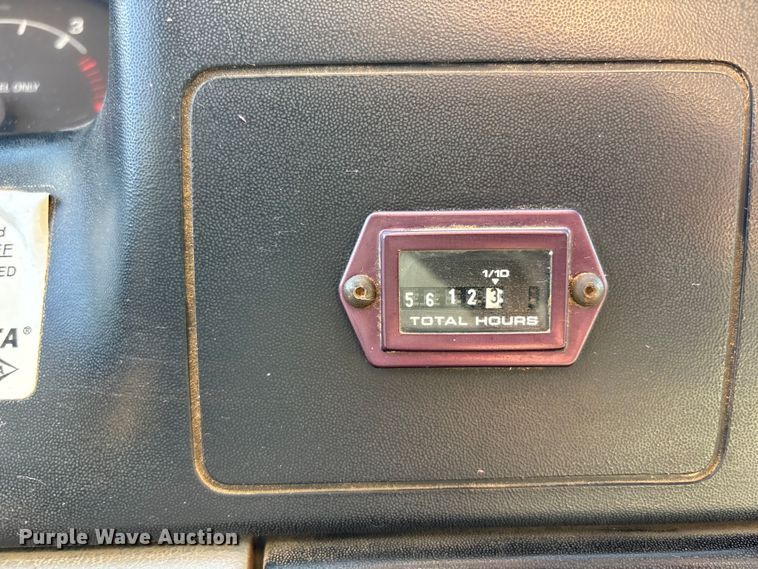 image for item FC4704 2000 Ford F750 dump truck