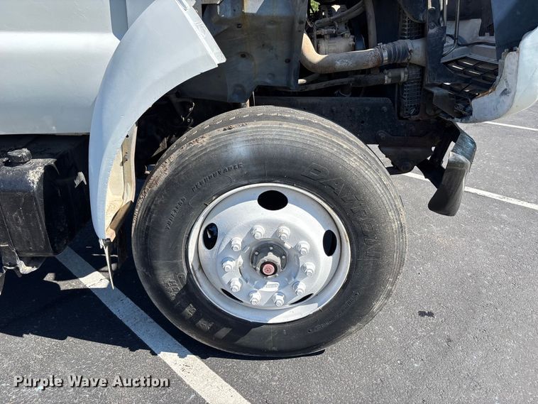 image for item FC4704 2000 Ford F750 dump truck