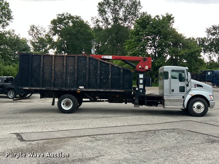 image for item FC5517 2015 Kenworth T370 grapple crane truck