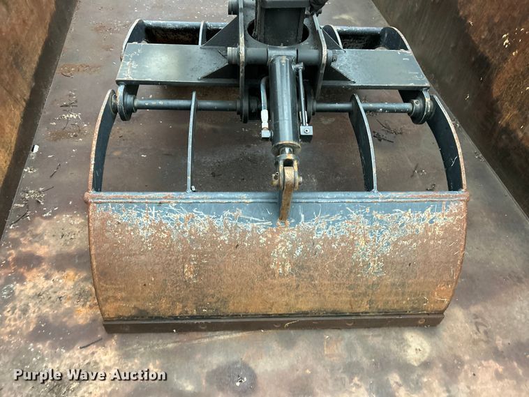image for item FC5517 2015 Kenworth T370 grapple crane truck