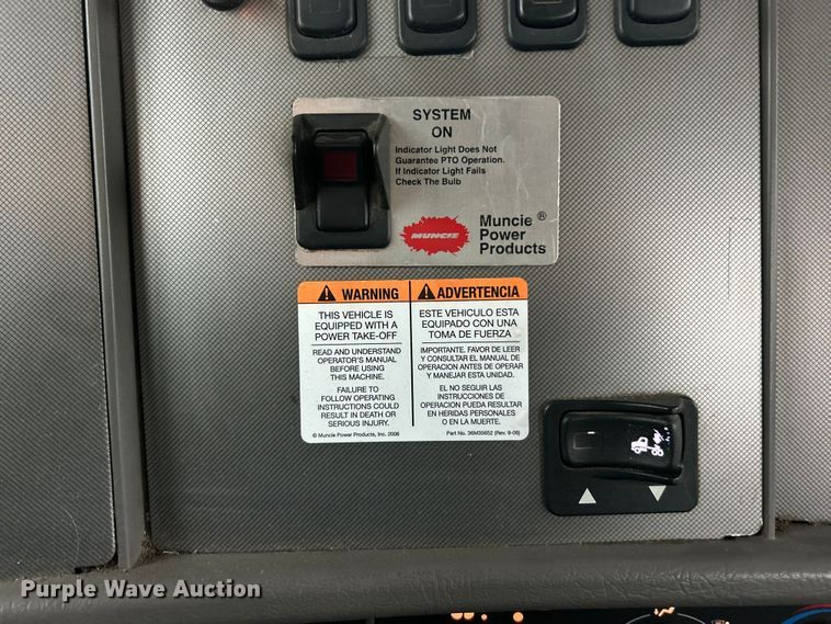 image for item FC5517 2015 Kenworth T370 grapple crane truck