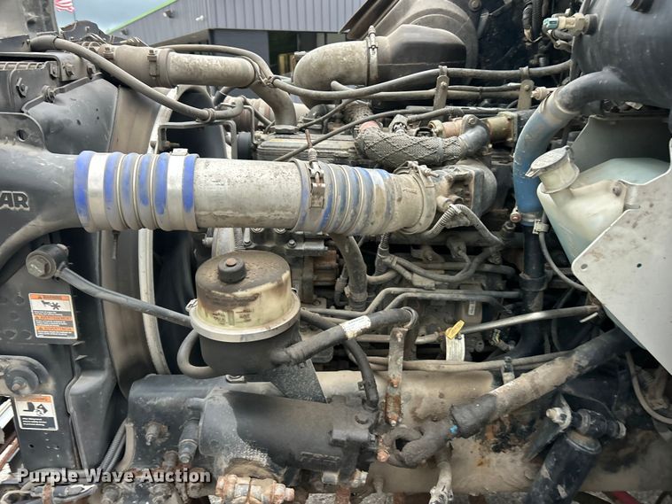 image for item FC5517 2015 Kenworth T370 grapple crane truck