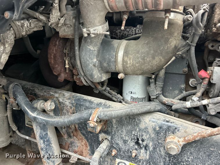 image for item FC5517 2015 Kenworth T370 grapple crane truck