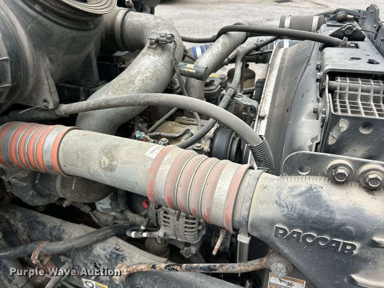 image for item FC5517 2015 Kenworth T370 grapple crane truck
