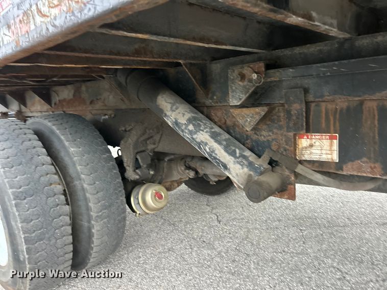 image for item FC5517 2015 Kenworth T370 grapple crane truck