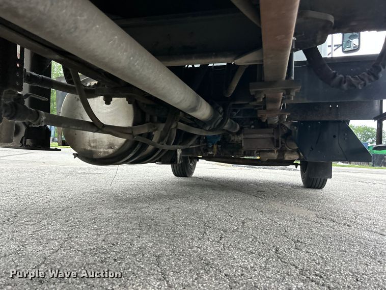 image for item FC5517 2015 Kenworth T370 grapple crane truck