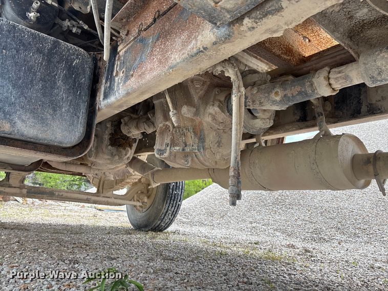 image for item FC5696 1973 Ford 8000 water truck